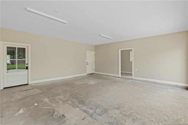 5831 South 40 Court, Iowa, LA 70647