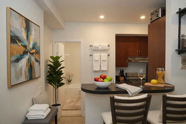 701-703 Massachusetts Ave 11, Boston, MA 02118