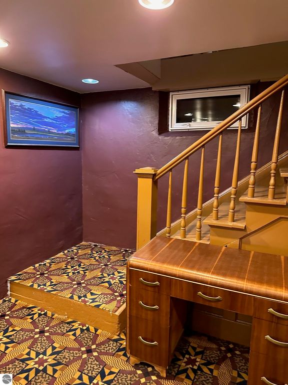 Image 21 of property listing at 323 W Wright Avenue, Shepherd, MI 48883