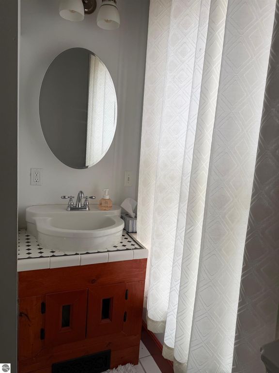 Image 24 of property listing at 323 W Wright Avenue, Shepherd, MI 48883