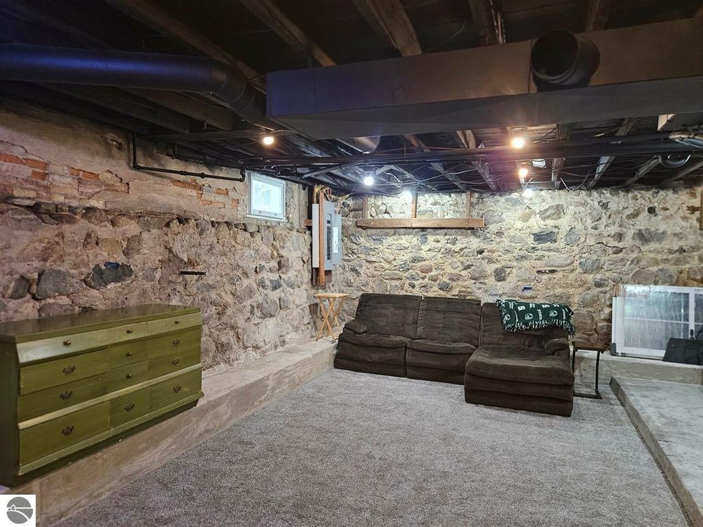 Image 33 of property listing at 323 W Wright Avenue, Shepherd, MI 48883