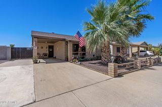 421 E BEHREND Drive, Phoenix, AZ 85024