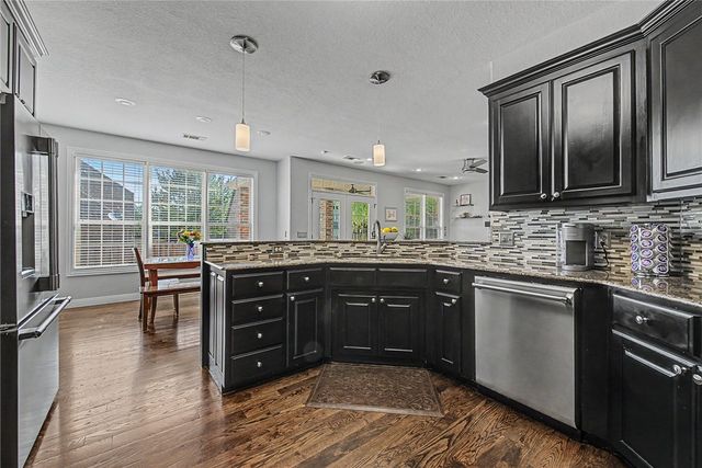 6605 S Willowridge Lane, Rogers, AR 72758