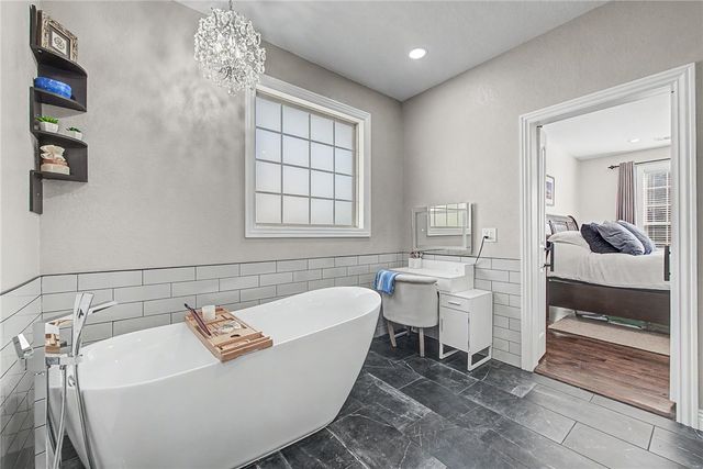 6605 S Willowridge Lane, Rogers, AR 72758