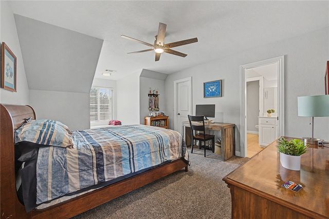 6605 S Willowridge Lane, Rogers, AR 72758
