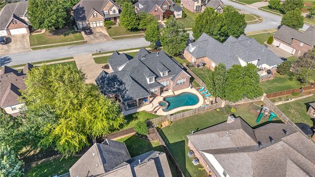 6605 S Willowridge Lane, Rogers, AR 72758