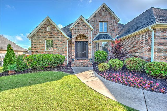 6605 S Willowridge Lane, Rogers, AR 72758