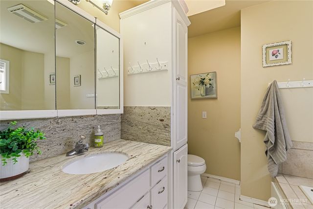 3613 N Grace Lane, Bellingham, WA 98226