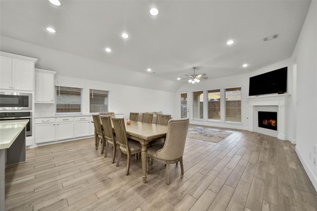 1108 Wandering Brook Street, Magnolia, TX 77354