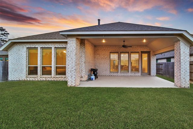 1108 Wandering Brook Street, Magnolia, TX 77354