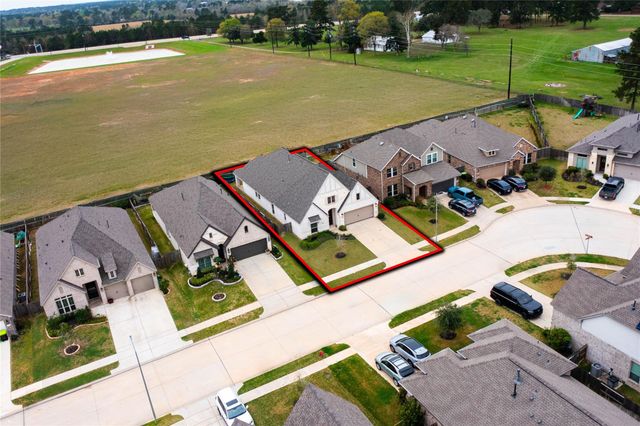 1108 Wandering Brook Street, Magnolia, TX 77354