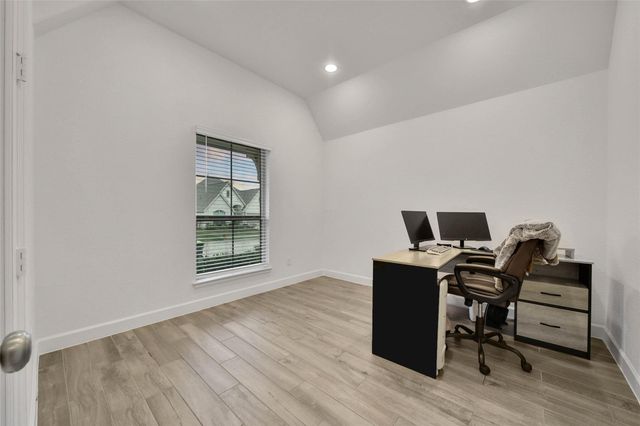 1108 Wandering Brook Street, Magnolia, TX 77354