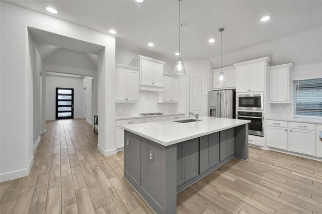 1108 Wandering Brook Street, Magnolia, TX 77354