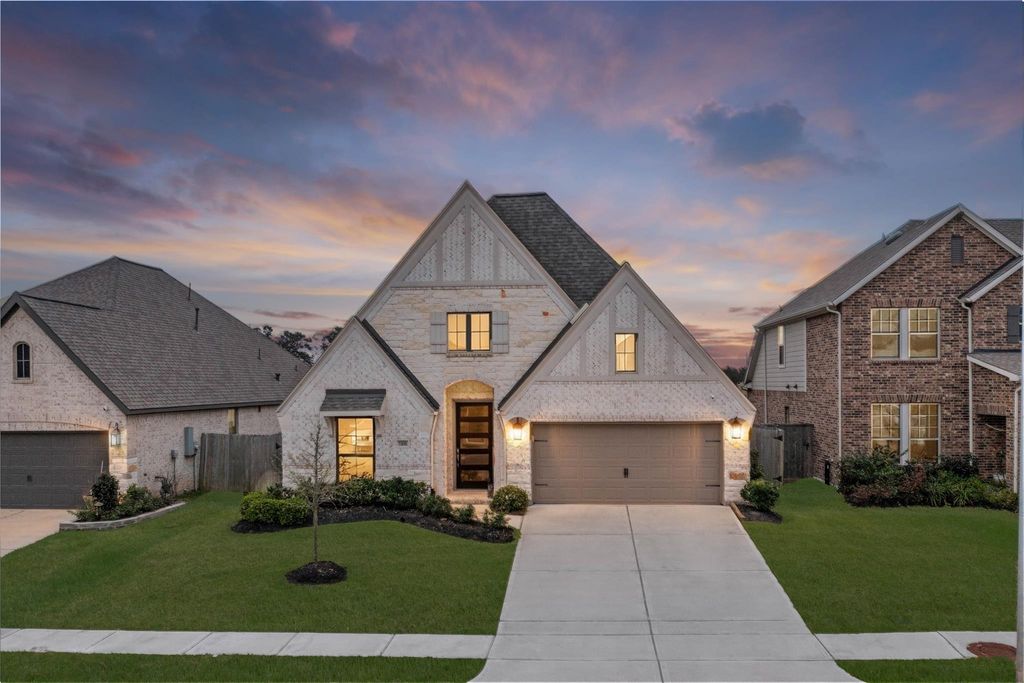 1108 Wandering Brook Street, Magnolia, TX 77354