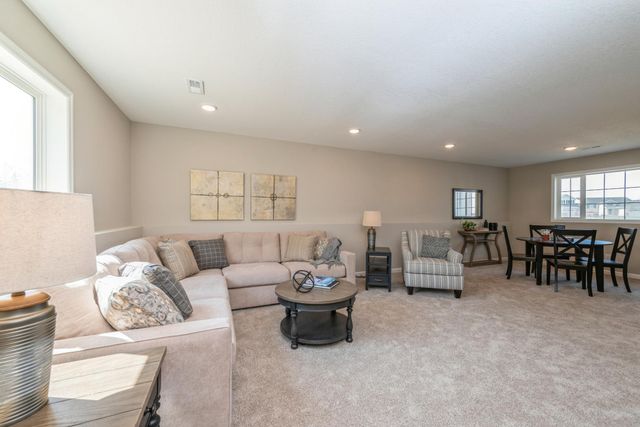 1223 Woods Road NE, Isanti, MN 55040