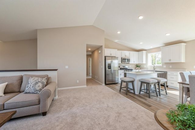 1223 Woods Road NE, Isanti, MN 55040