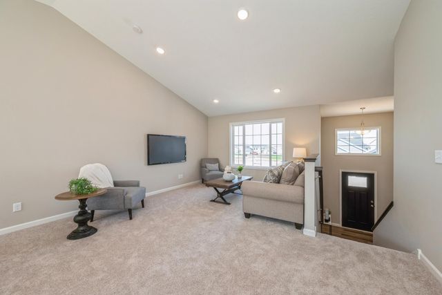 1223 Woods Road NE, Isanti, MN 55040