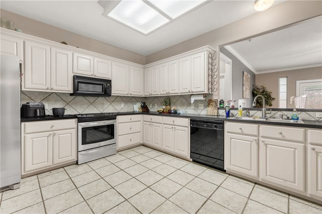 3527 Myth Lane, College Station, TX 77845