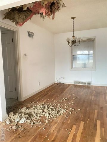 9456 Bagley Drive, St Louis, MO 63136