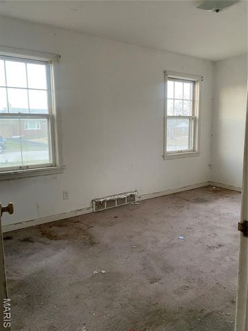 9456 Bagley Drive, St Louis, MO 63136