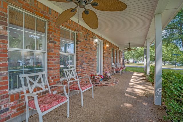 101 Veterans Lane, Gun Barrel City, TX 75156