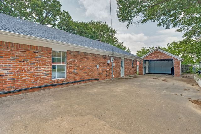 101 Veterans Lane, Gun Barrel City, TX 75156