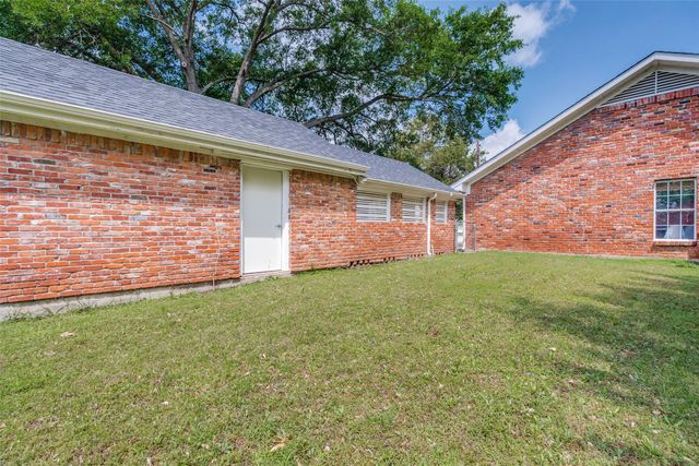 101 Veterans Lane, Gun Barrel City, TX 75156