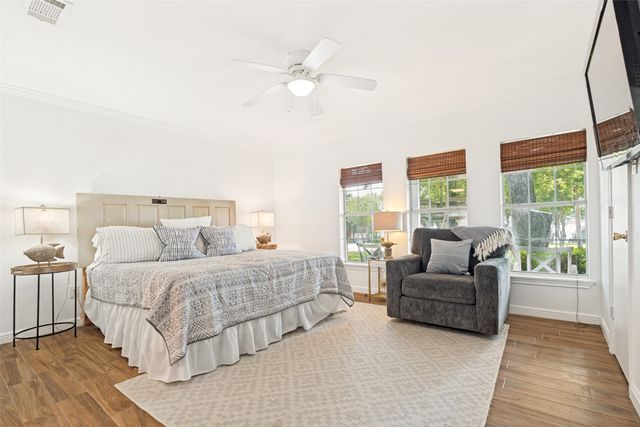 101 Veterans Lane, Gun Barrel City, TX 75156