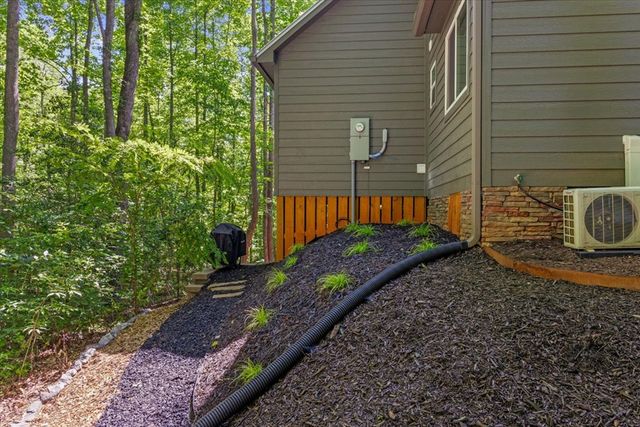 27 Village Way, Blairsville, GA 30512