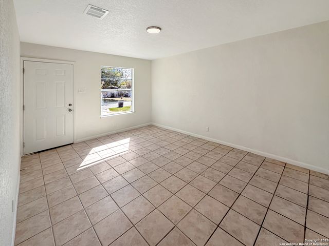 6231 Haven Valley, San Antonio, TX 78242