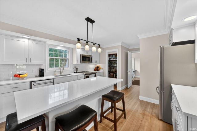 15598 Bennington Place, Granger, IN 46530