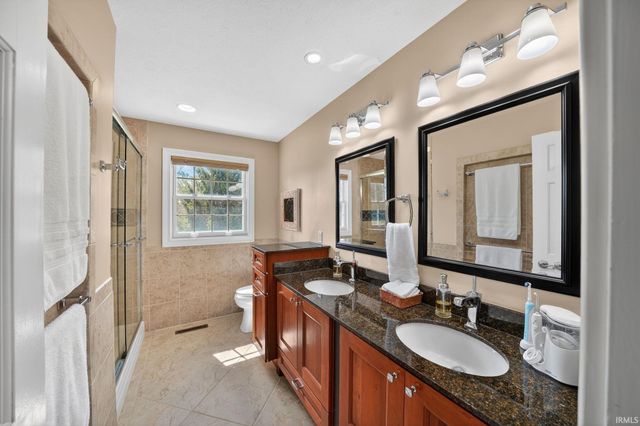 15598 Bennington Place, Granger, IN 46530