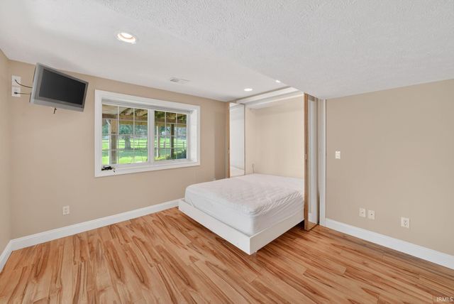 15598 Bennington Place, Granger, IN 46530