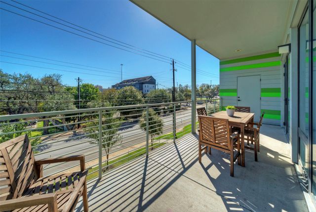 4004 Banister LN 207, Austin, TX 78704