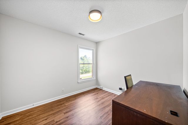 1706 Hazelwood Rd, Clarksville, TN 37042