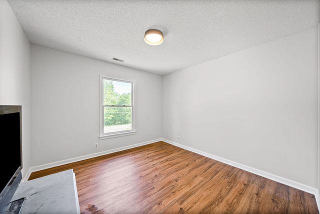 1706 Hazelwood Rd, Clarksville, TN 37042