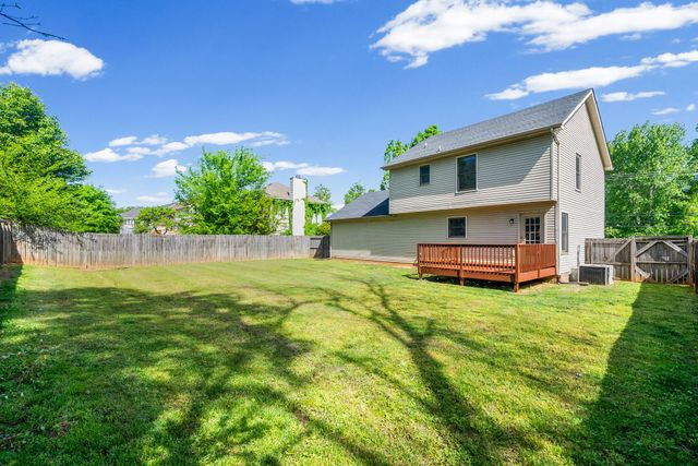 1706 Hazelwood Rd, Clarksville, TN 37042