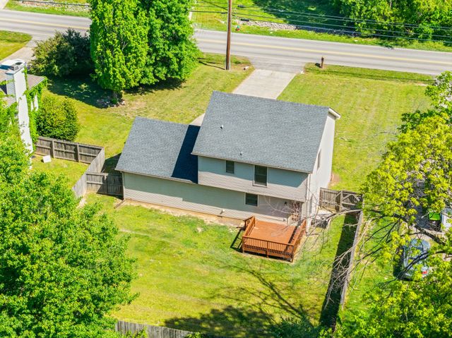 1706 Hazelwood Rd, Clarksville, TN 37042