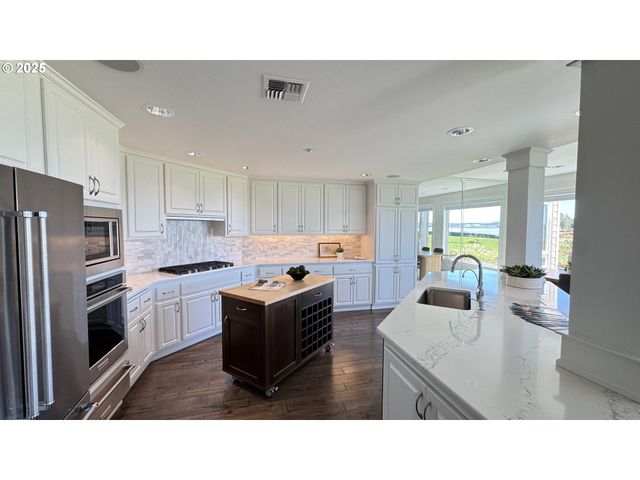 5421 Se SCENIC Ln 101, Vancouver, WA 98661