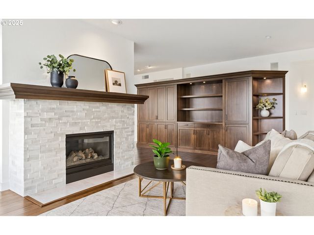 5421 Se SCENIC Ln 101, Vancouver, WA 98661