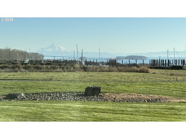 5421 Se SCENIC Ln 101, Vancouver, WA 98661