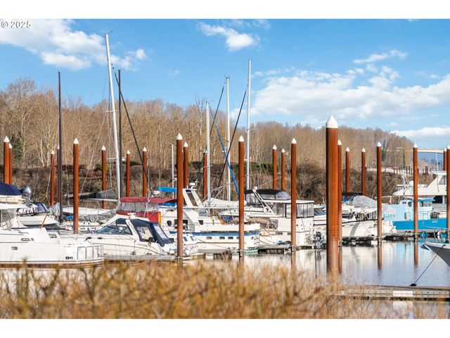 5421 Se SCENIC Ln 101, Vancouver, WA 98661