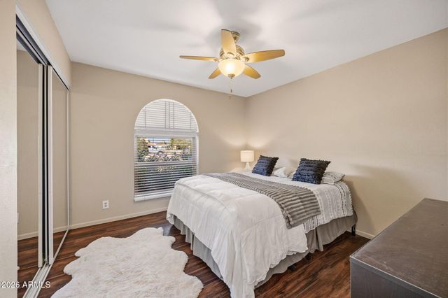 2543 E MERCER Lane, Phoenix, AZ 85028