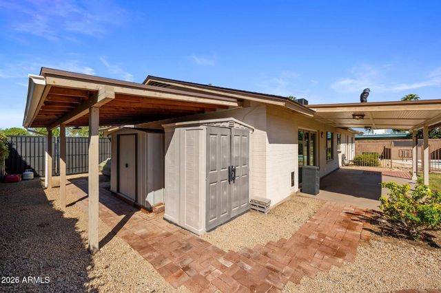 2543 E MERCER Lane, Phoenix, AZ 85028