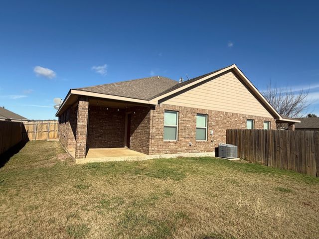 513 Wood Drive, Gunter, TX 75058