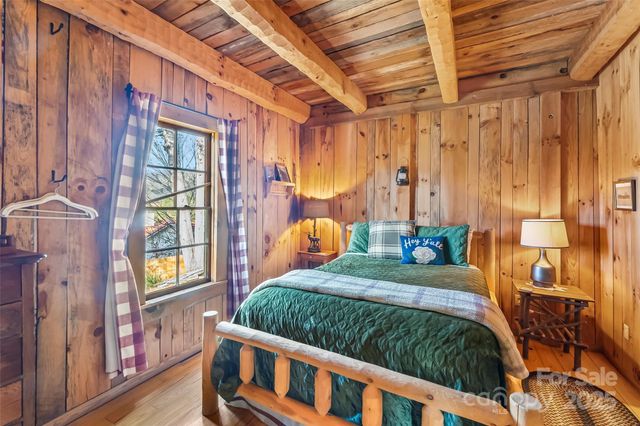 1240 Ferguson Cove Loop, Clyde, NC 28721