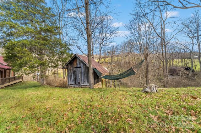 1240 Ferguson Cove Loop, Clyde, NC 28721