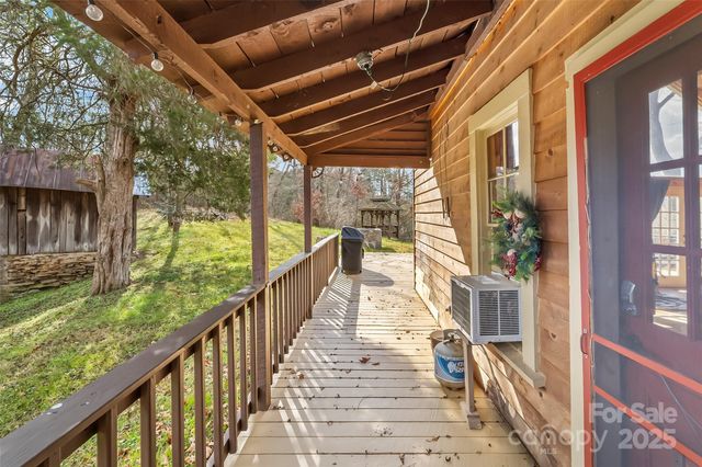 1240 Ferguson Cove Loop, Clyde, NC 28721