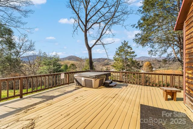 1240 Ferguson Cove Loop, Clyde, NC 28721