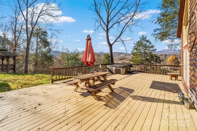 1240 Ferguson Cove Loop, Clyde, NC 28721